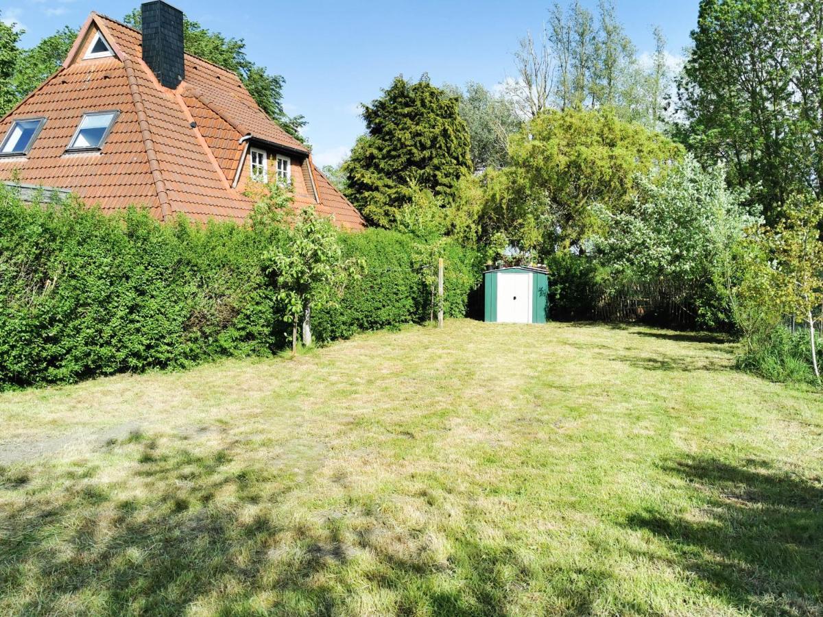 Ferienglueck An Der Nordsee Buche Deine Erdgeschoss-Ferienwohnung Mit Kamin Terrasse Und Eingezaeuntem Garten Fuer Unvergessliche Auszeiten Altfunnixsiel Kültér fotó